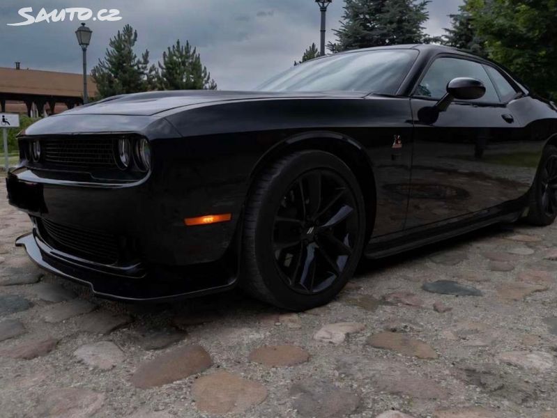 Dodge Challenger, 6.4L ScatPack Manual
